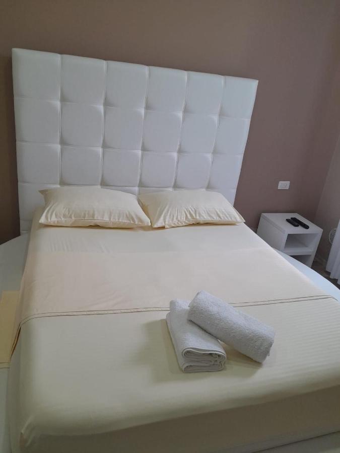 Shkoder Hotel Temali Esterno foto